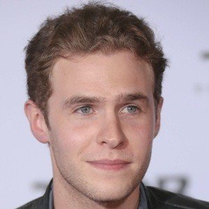 Iain De Caestecker image 3