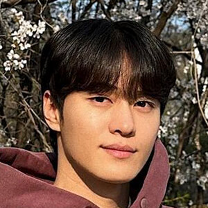 iamkim_kr, 31 (TikTok Star)