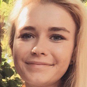 IamSanna, 27 (YouTube Star)