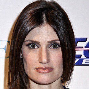 Idina Menzel, 54 (舞台女演員)