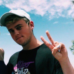 Ieuan, 27 (Pop Singer)