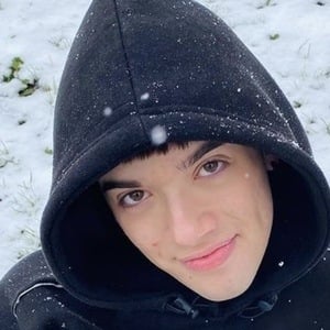 Igor Morales, 22 (Estrella de TikTok)