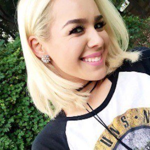 Iliana Villa, 31 (鼓手)