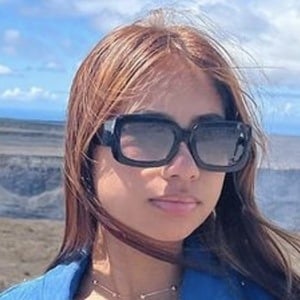 Illeleana Karis image 3