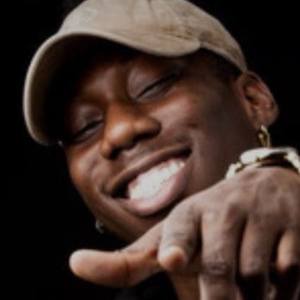 Iminikon, 32 (TikTok明星)