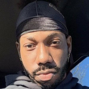 Iminikon, 32 (TikTok明星)