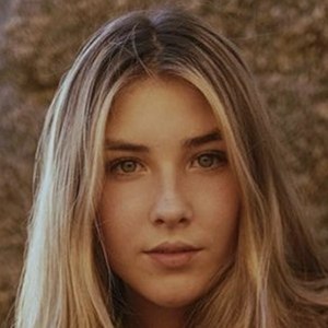 Ina Eaton, 22 (TikTok Star)