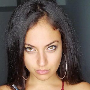 Inanna Sarkis, 32 (YouTube Star)