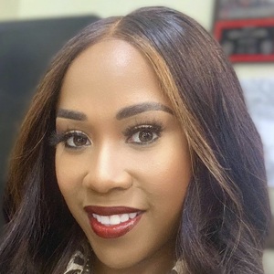 indeskribeabull, 36 (TikTok Star)