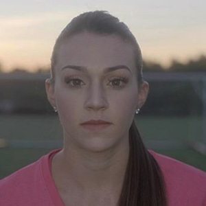 Indi Cowie, 31 (Giocatore di calcio)