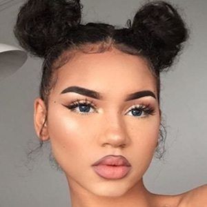 India O'neill, 24 (Instagram Star)