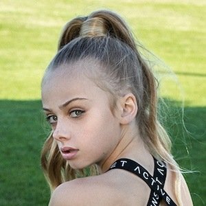 India Woollard, 20 (模特)