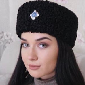 Irina Olsen, 38 (YouTube Star)