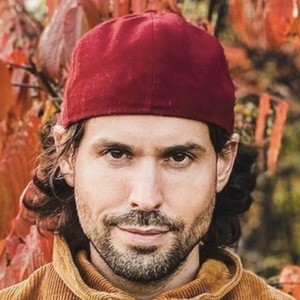 Isaac Hub, 44 (YouTube Star)