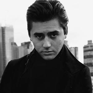 Isaak Presley, 21 (Ator de TV)