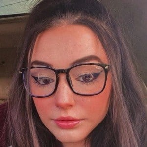 Isabel Casey image 7