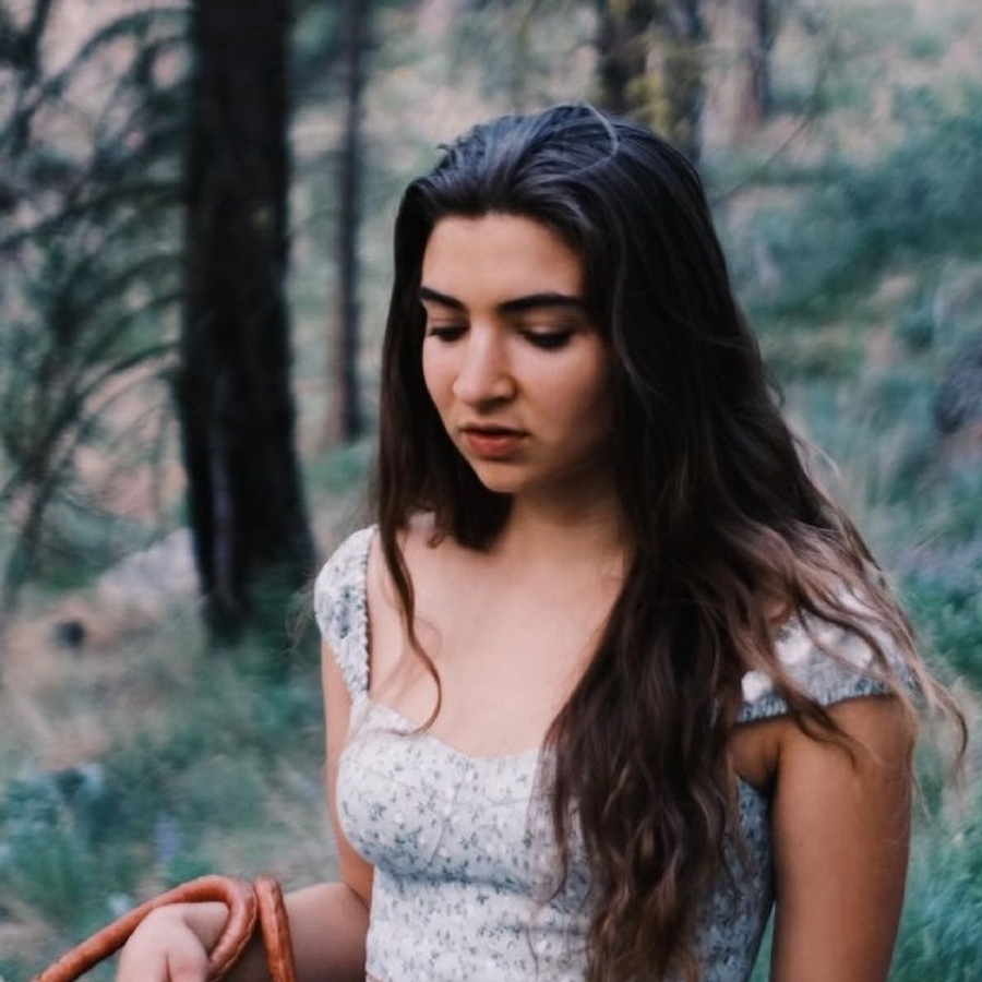 Isabel Paige image 3