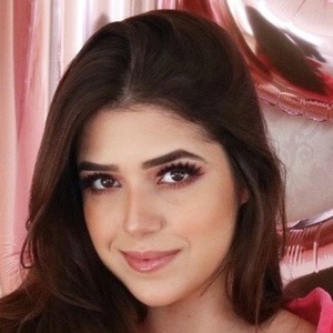 Isabela Rodrigues Caetano, 25 (YouTube明星)