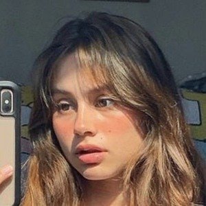 Isabela Sarabia, 24 (Ngôi sao Instagram)