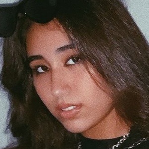Isabeli Mizrahi, 18 (TikTok Star)