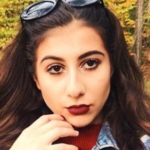Isabella Diakomanolis image 2