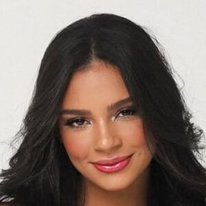 Isabella Duarte, 22 (TikTok Star)