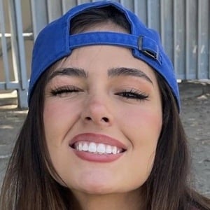 Isabella Ferregur, 25 (TikTok明星)