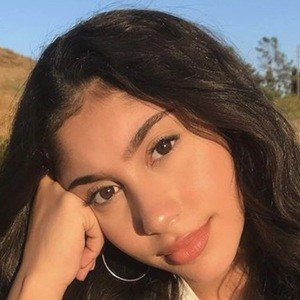 Isabella Ferreira, 22 (TV-Schauspielerin)