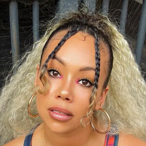 Isabella Johnson, 30 (舞蹈家)