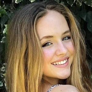 Isabella Messens, 18 (TikTok明星)