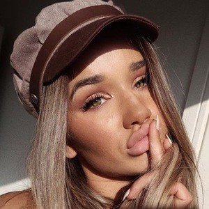 Isabelle Clarke (Instagram Star) - Age, Birthday, Bio, Facts, Family ...