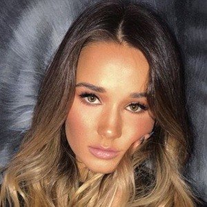 Isabelle Clarke (Instagram Star) - Age, Birthday, Bio, Facts, Family ...