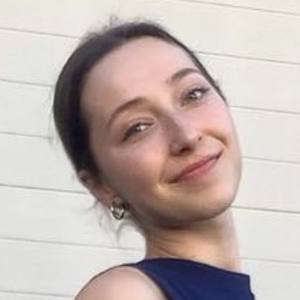 Isabelle Passaglia, 25 (TikTok Star)