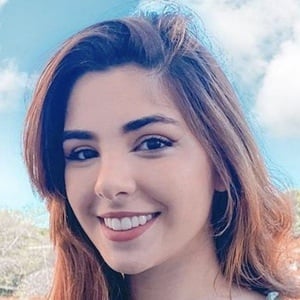 Isadora Basile, 30 (Instagram Star)