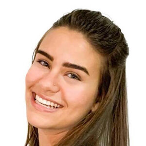 Isadora Coelho Moreira Pereira, 22 (TikTok Star)