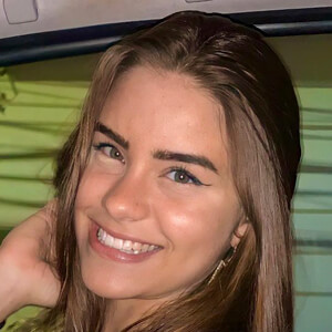 Isadora Coelho Moreira Pereira, 22 (TikTok明星)