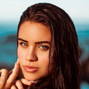 Isadora Coelho Moreira Pereira, 22 (TikTok Star)