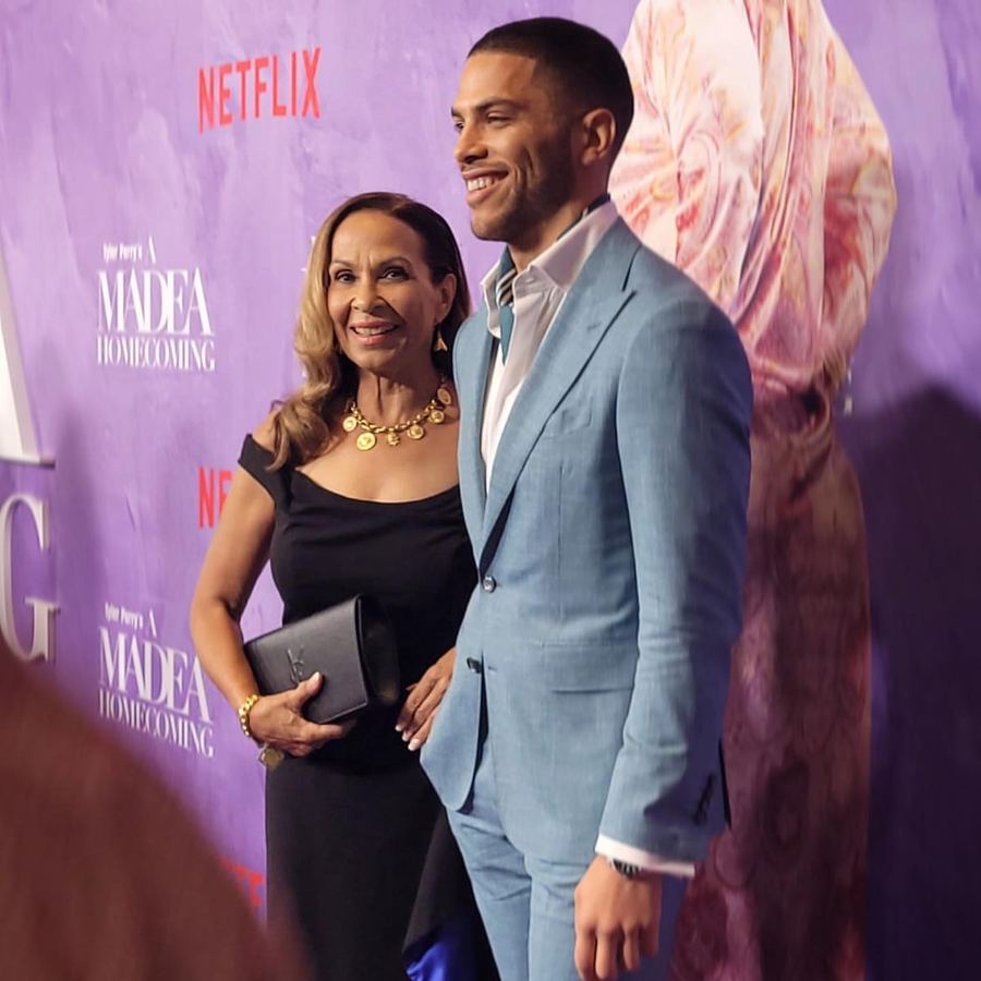 Isha Blaaker, 37 (模特)