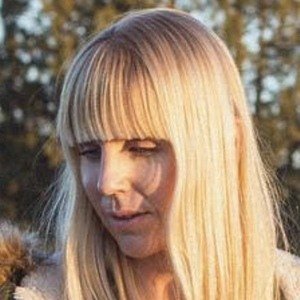 Isley Reust image 7