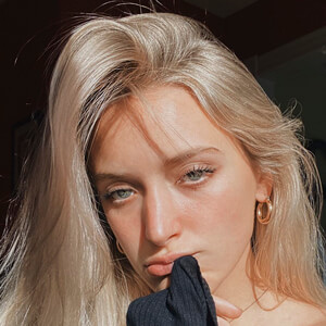Isobel Hope, 25 (TikTok Star)