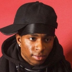 ItsDjSzn, 23 (YouTube Star)