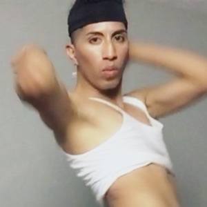 itsdro, 35 (YouTube Star)