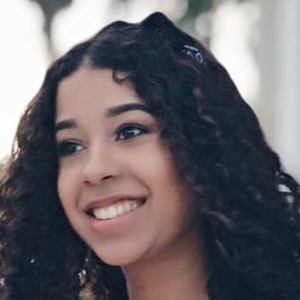 ItsKeiry, 23 (YouTube Star)