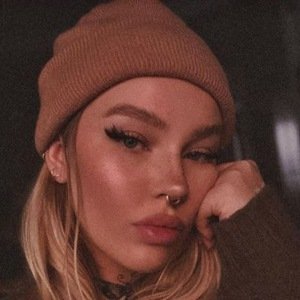 ItsLikelyMakeup image 8