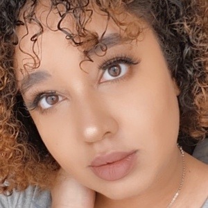 itsmeTroi, 32 (Звезда Youtube)