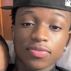 itsnotshakir, 22 (TikTok Star)