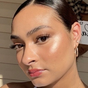 ItsRissa, 26 (YouTube Star)