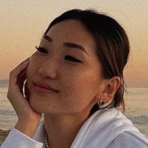 ItsYuyan, 27 (YouTube Star)