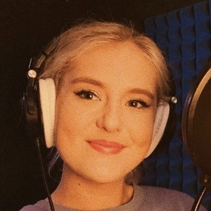 Ivey Asher, 23 (电视女演员)