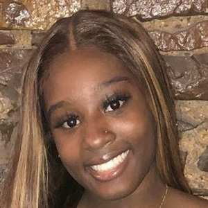 Iyana Archer image 7